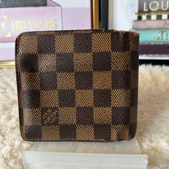 Louis Vuitton Damier Ebene Men’s bifold Wallet - Picture 2 of 12